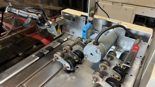 2009 Pitney Bowes FPS12 Inserter with Split Drive (SD) and Sheet Feeder - Image 13
