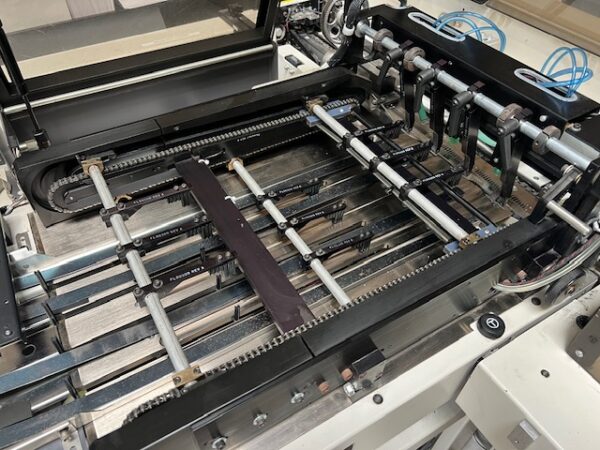 Refurbished 2014 Pitney Bowes DI2000 Inserting System (aka BlueCrest Rival) - 2 Station Chassis, 10x13 Front Table, Turnover Module - Image 10